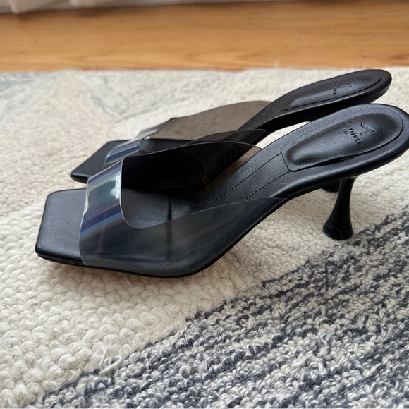 Designer heels - Picture 3 of 6